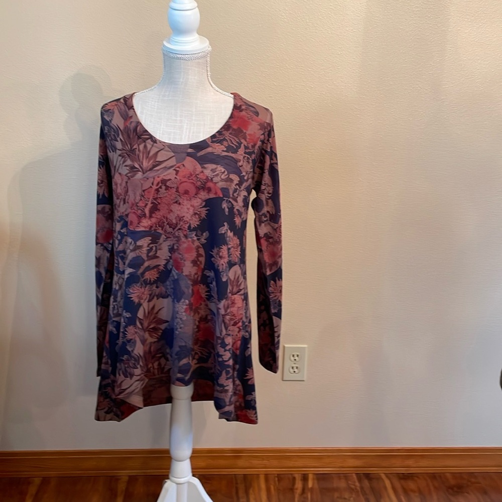 Soft Surroundings Heavenly Soft Millie Tunic Floral Bird Shirt Knit Size Small